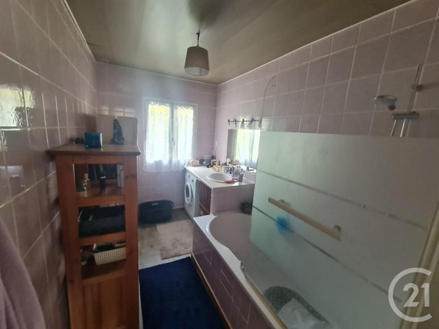 Appartement T2 à louer - 2 pièces - 50.34 m2 - LA VALETTE DU VAR - 83 - PROVENCE-ALPES-COTE-D-AZUR - Century 21 Sagittaire Immobilier